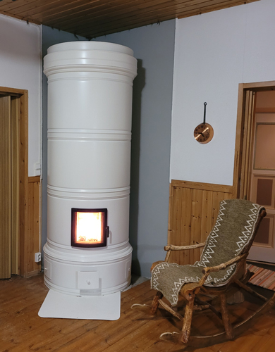 valkoinen pönttöuuni