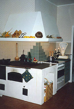 Puuhella, Petteri Stubb Tmi